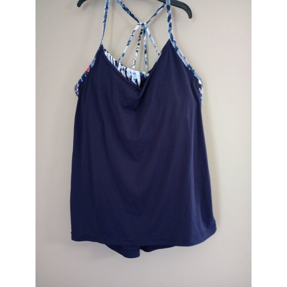 Gap Fit Drapey Tank with Shelf Bra Size Medium - Picture 1 of 8